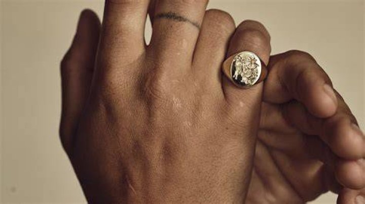 Can you pay with signet ring?