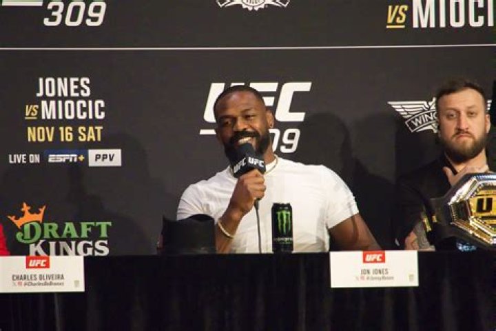 Has jon jones ever lost a fight?