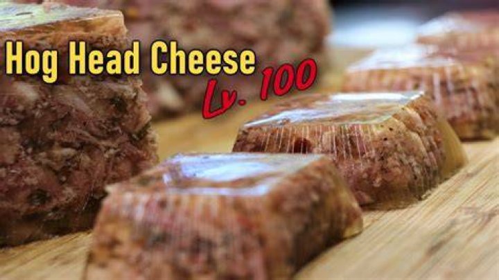 How to eat hogs head cheese?