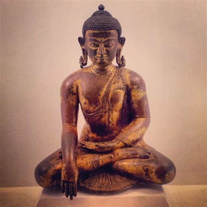 Was gautama the first buddha?