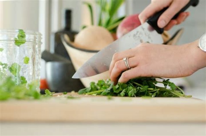 Which cooking method minimize nutrition loss?