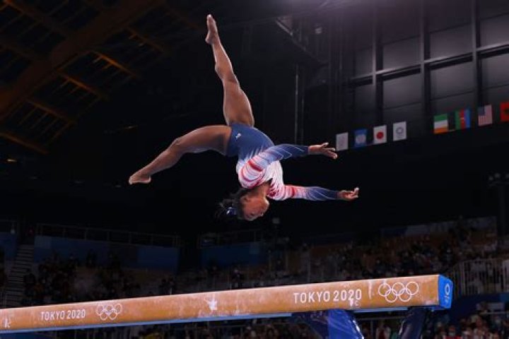 Why gymnast are short?